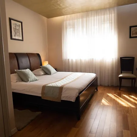 Gostinjska kuća Scallop Regent 4*